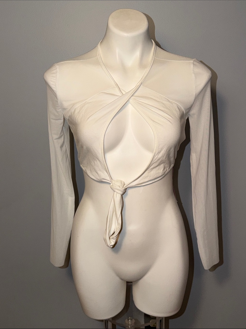 SHEIN Icon Ladies NWT White Sheer Cropped Long Sleeve Cutout Top. Small.